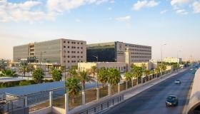 اتفاقية بين دله والجزيرة كابيتال وتطوير لإطلاق صندوق عقاري ومبنى استثماري بالرياض